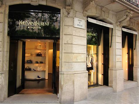 Yves Saint Laurent Shops in Barcelona .